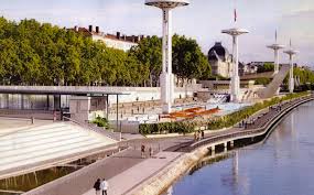 La Meteo De Juillet Plombe La Frequentation Des Piscines De Lyon