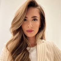 Emily Lively's Instagram, Twitter & Facebook