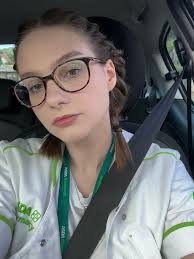 I've heard people say it's very obvious, but I don't see it 🙈