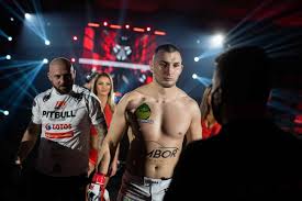Mateusz murański, czyli adek z serialu lombard. Mma Prezes Fen Spotkal Sie Z Kijanczukiem Wytlumaczylem Stanowisko Organizacji Sport Wp Sportowefakty