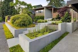 Taman minimalis depan rumah type 45. 6 Inspirasi Taman Mini Ini Bisa Bikin Rumah Tambah Asri Tanpa Perlu Lahan Luas