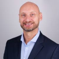 Douglas Oneil's Instagram, Twitter & Facebook