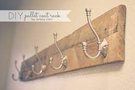 22 Most Unique Diy Coat Rack Design Ideas Pallet Diy Pallet Coat Rack Diy Coat Rack
