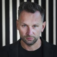 1300+ "Szymkowiak" profiles