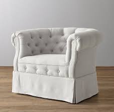There are all kinds of swivel tub chairs available, from those produced as long ago as the 20th century to those made as recently as the 21st century. Tufted Tub Chair Swivel Glider