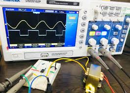 Electronica 555 timer_its_applications by universidad telesup 3550 views. Zero Crossing Detector Circuit Diagrams Using Op Amp Or Octocoupler