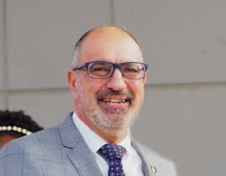 Alumni Spotlight: Mike Sinagra (Class of 1981) · Servite College