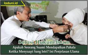 Ya samaaa saya juga merasa absurd dengan pertanyaan ini. Apakah Seorang Suami Mendapatkan Pahala Ketika Menyuapi Sang Istri Ini Penjelasan Ulama Makanan Dan Minuman Laduni Id