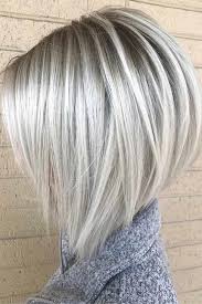 Platinum Stacked Bob Haircut Bobhaircut Bob Bobhaircut Haircut Platinum Platinum Stacked Bob Haircut Dik Haar Kapsels Kort Blond Haar Blond Steil Haar