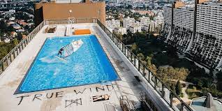Alterlaa ⭐ , austria, city of vienna: Max Matissek Streetstyle Am Dachpool Wiener Online