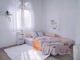 Panduan kenyamanan bangun dengan wajah ceria dan coba panduan kenyamanan kami 8 Inspirasi Desain Kamar Tidur Minimalis Tanpa Ranjang Instagramable