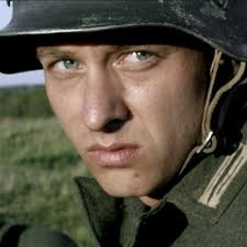 Das sagen Experten über „Unsere Mütter, unsere Väter“