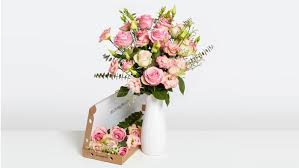 Same day flower delivery is available throughout the uk when ordering before 1pm. Best Flower Subscription 2021 Get The Best Bouquets Delivered To Your Door Expert Reviews