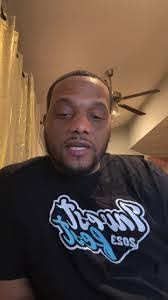 Delores Frink's Instagram, Twitter & Facebook