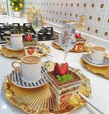 Pin By Okyanus Gibi On Istah Kabartan Sunumlar In 2020 Candy Drinks Food Decoration Yummy Food Dessert