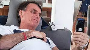 O chefe de estado, no entanto, não se manifestou oficialmente. Bolsonaro Continua Usando Whatsapp Apesar Da Recomendacao Da Abin