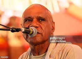 Arnold Roach's Instagram, Twitter & Facebook