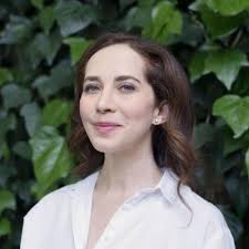 Beth Kalb's Instagram, Twitter & Facebook