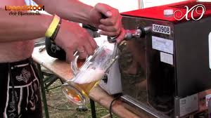 Einen abend lang love, peace & blasmusik. Woodstock Der Blasmusik 2012 Teil 1 Xo Brass Doku Mit Machlast Hmbc Mnozil Brass Global Kryner Youtube