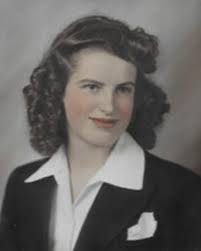 Elizabeth Kucera's Instagram, Twitter & Facebook