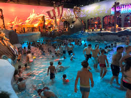 À plopsaqua, la nouvelle piscine de plopsaland, vic le viking et ses amis. Plopsaqua Sets New Daily Attendance During Late Night Opening Interpark