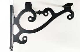 Completely made of cast aluminum for solid and rustproof construction. Prestige Cast Aluminum Mailbox Bracket Brackets