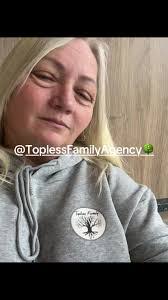 Heather Phipps's Instagram, Twitter & Facebook