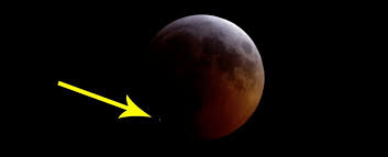 Do vậy, nguyệt thực chỉ có thể xảy ra vào những ngày trăng tròn. Hinh áº£nh Tuyá»‡t Ä'áº¹p ChÆ°a Tá»«ng Co Trong Láº§n Nguyá»‡t Thá»±c Toan Pháº§n Vá»«a Xáº£y Ra