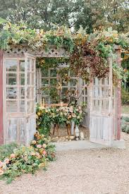 Rose And Honey Wedding Inspiration In A Cozy Garden Shed Ruffled Honey Wedding Spring Wedding Inspiration Wedding
