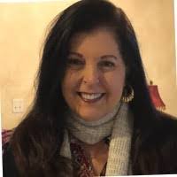 Diana Weems's Instagram, Twitter & Facebook