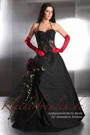 Check spelling or type a new query. Brautkleid Mit Spitzenkorsage Bordeaux Creme Kleiderfreuden