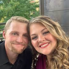 Any recommendations for a good chiropractor in town?