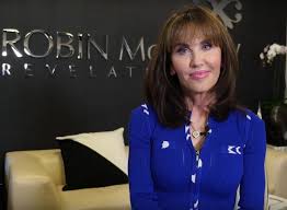 If you see only on robin mcgraw's age, then you will expect her to have a lot of wrinkles on her face which resulted from the aging sign that happens all over . Robin Mcgraw Bio Wiki Age Height Husband Kids And Project