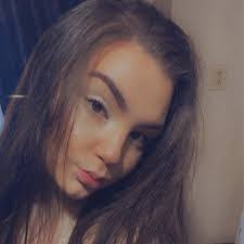 Isabelle Smart's Instagram, Twitter & Facebook