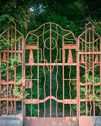 Gefallt 28 Mal 3 Kommentare Yazz Mojito Yazzmojito Auf Instagram Door Fence Garden Gartenzaun Verwunschen Ench Art Nouveau My Ideal Home Art Deco