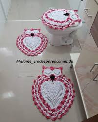 Capa para tampa de vaso flor enrolada. Jogo De Banheiro De Croche 70 Modelos E Tutorias Para Se Inspirar E Reproduzir