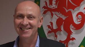 Pwy 'di'r Taid neu Nain?