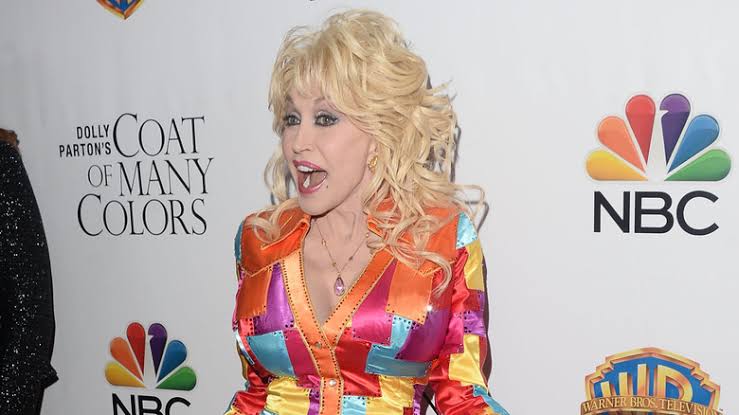 Dolly Parton's Most Iconic Quotes About Beauty & Fashion