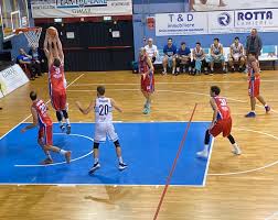 Bettiolo marco, 15, via della vittoria, forniture uffici mirano info e contatti: Serie B Basket Lecco Beffato Nel Finale Da Mestre Al Bione
