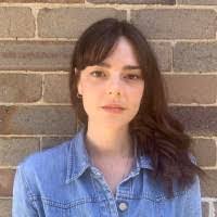 Eloise Crossley's Instagram, Twitter & Facebook