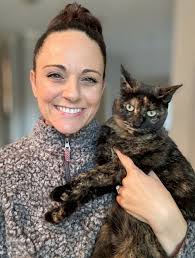 Every day with my sassy outdoor cat! 😆 #relateable #comedy gold #catmom  #sofunny #petparents