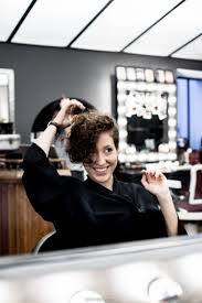 On ose la coupe courte marie claire coupe … J Ai Ose La Coupe Courte Sur Cheveux Boucles Avec La Loge Laroxstyle