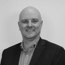 Ines Wade's Instagram, Twitter & Facebook