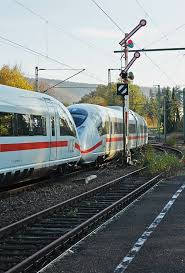 Verfolgen sie das freitagabendspiel zwischen stuttgart und augsburg hier im liveticker. Wegen Bauarbeiten Im Ulmer Hauptbahnhof Anbindung Der Neubaustrecke Stuttgart Ulm An Die Fernbahngleise Werden Die Ice Vom 25 10 Bis 09 11 2018 Bahnbilder De