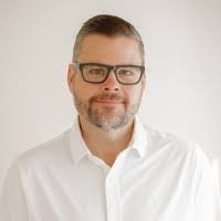 Erin Waterman's Instagram, Twitter & Facebook