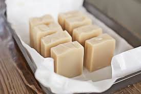 Faire Son Savon Soi Meme Petit Guide Pour Debuter Avec Images Fabriquer Du Savon Faire Son Savon Savon
