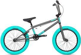De afkorting bmx staat voor bicycle motorcross (de x staat symbool voor cross), de toevoeging freestyle betekent vrij vertaald 'zonder regels'. Stolen Agent 18 Bmx Freestyle Bike Bike Center