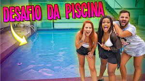 E que tal um desfio na piscina com uma bola gigante ! Desafio Da Piscina Ii 2020 Youtube