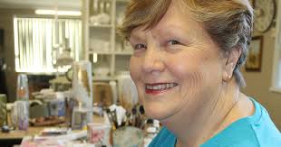 Secrets of a delicate form