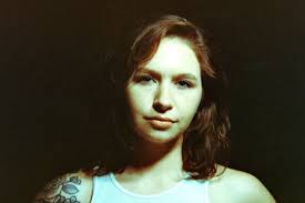 Siobhan Scott's Instagram, Twitter & Facebook